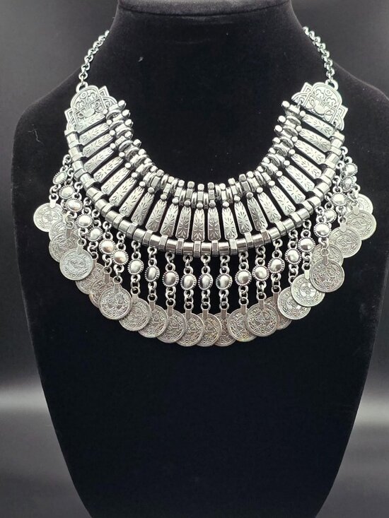 Jewelry - Must See Stunning Silver Tone Vintage Turkish Coin Bib Necklace
